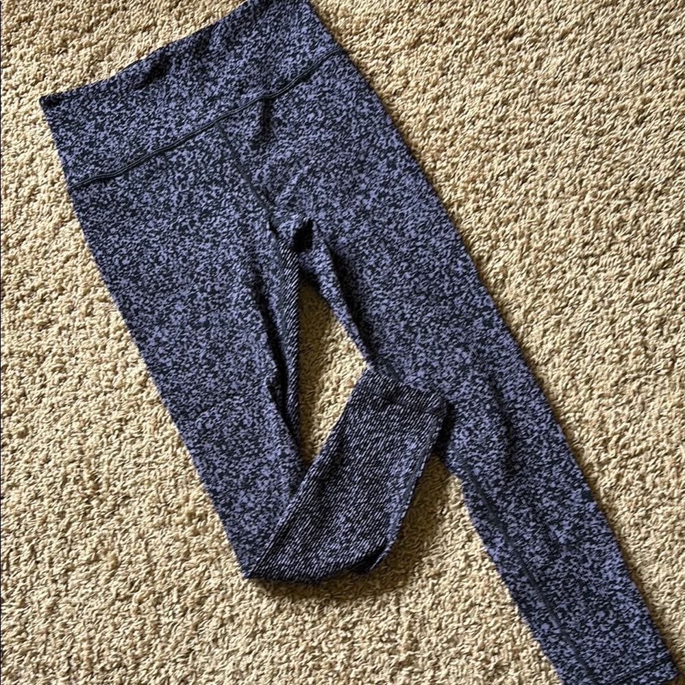 Athleta purple patterned ribbed leggings